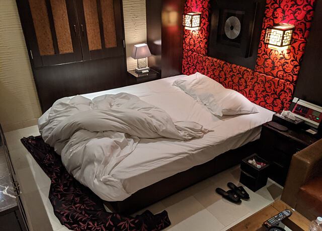 ホテルのベッド